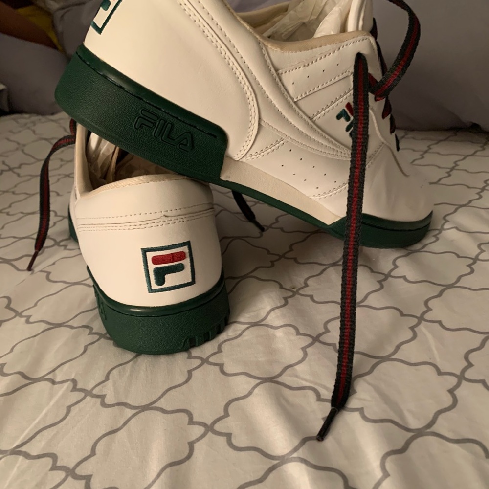 Fila’s men sneakers!! Get’em while they are 🔥